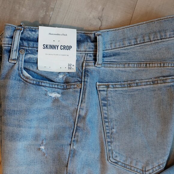 Men's Abercrombie & Fitch Skinny Crop Distressed Jean Medium Blue Size 32x32 NWT - Picture 2 of 8